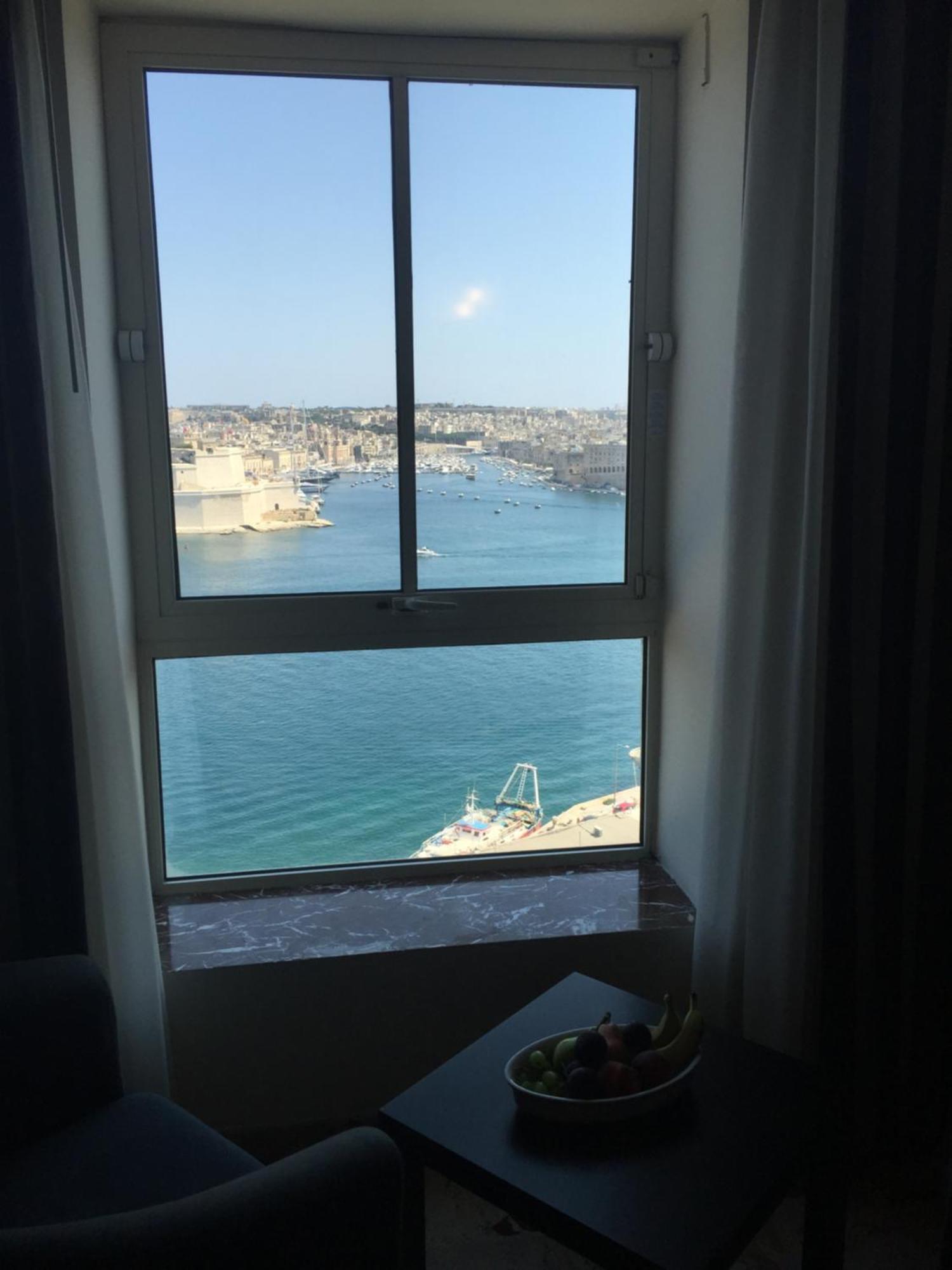 Grand Harbour Hotel Валлетта Екстер'єр фото