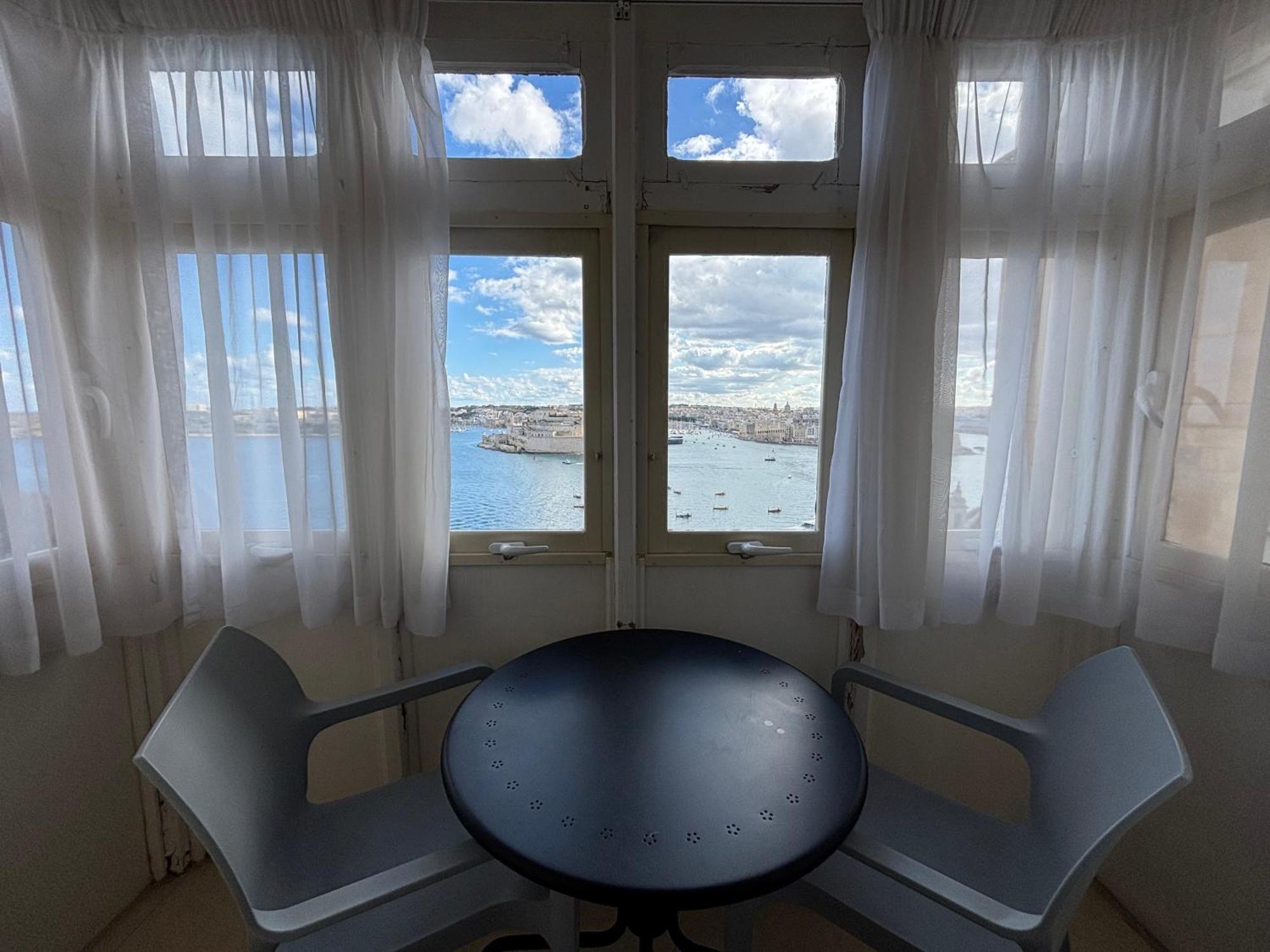 Grand Harbour Hotel Валлетта Екстер'єр фото